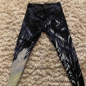 Calvin Klein Performance Size M/L